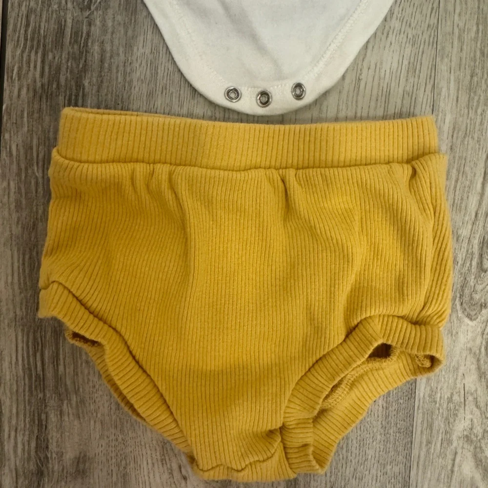 Rachel Zoe Here Comes The Sun Baby outfit